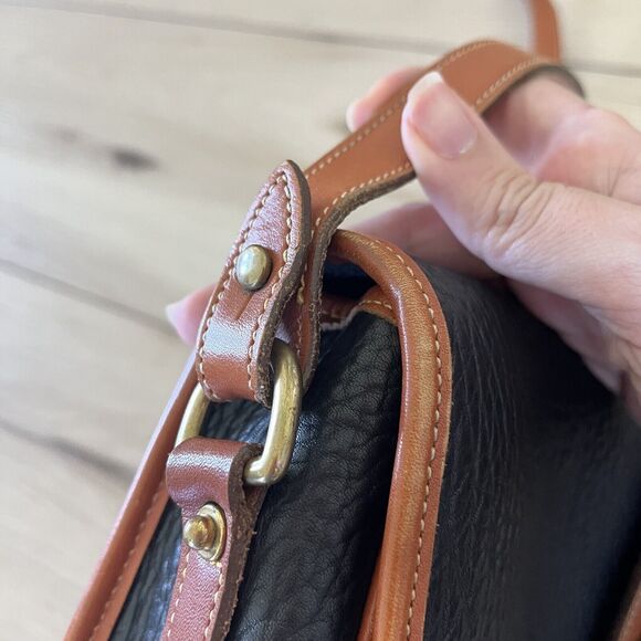 Vintage 90s Dooney & Bourke Navy Blue AWL Leather Equestrian Crossbody Bag - Picture 9 of 15